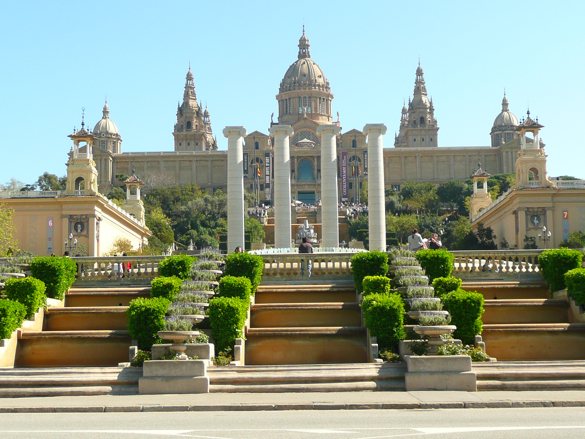 Il Palau Nacional, sede del MNAC, sulla collina del Montjuïc