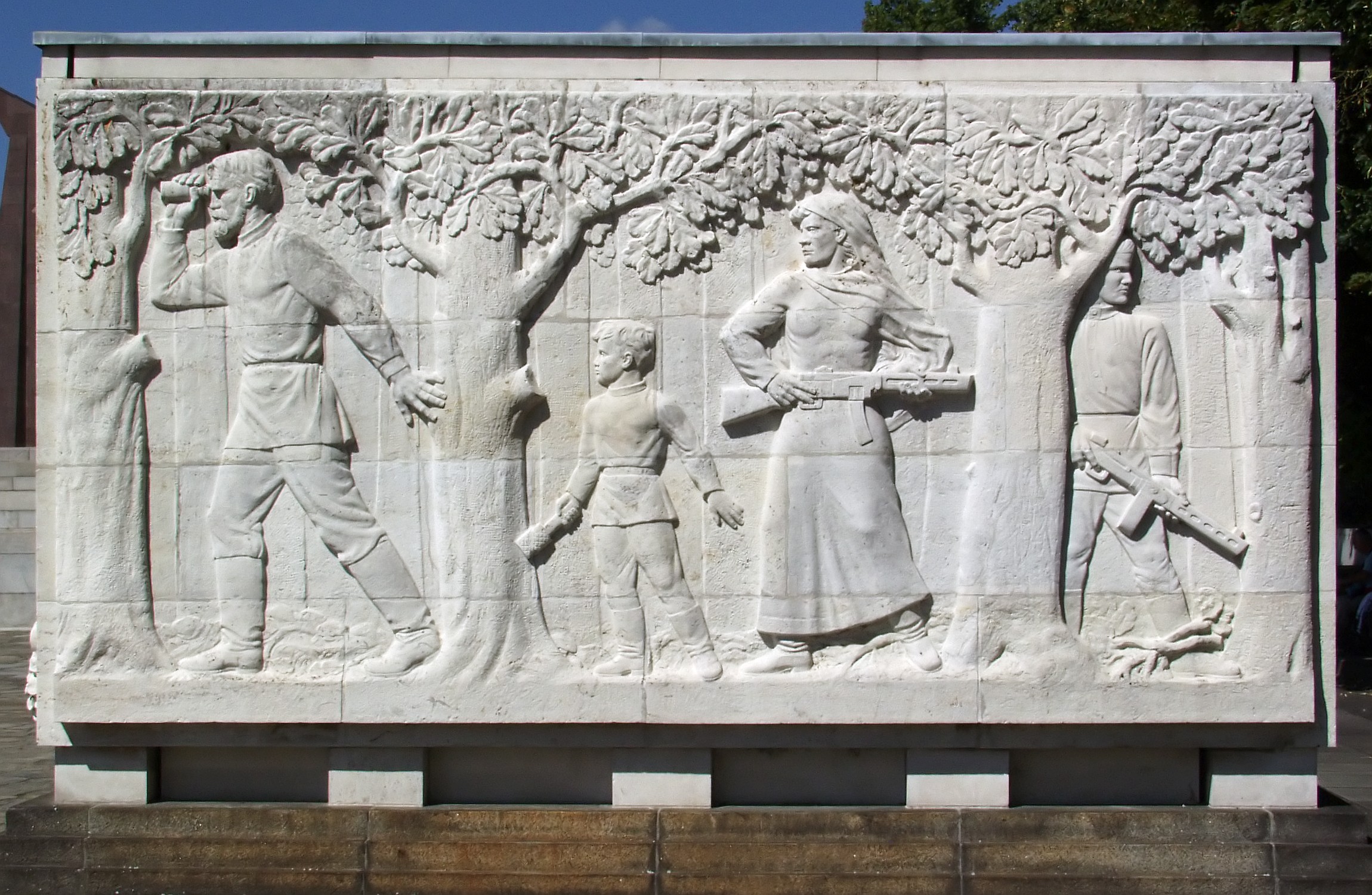 Il monumento ai caduti sovietici nel Treptower Park