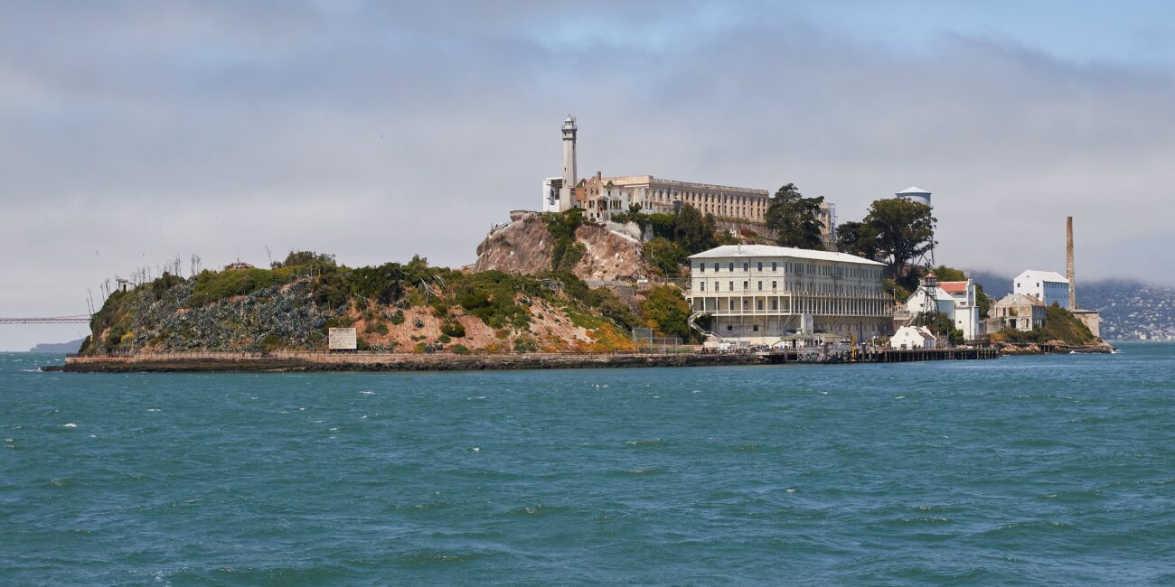 L’isola di Alcatraz vista dalla baia