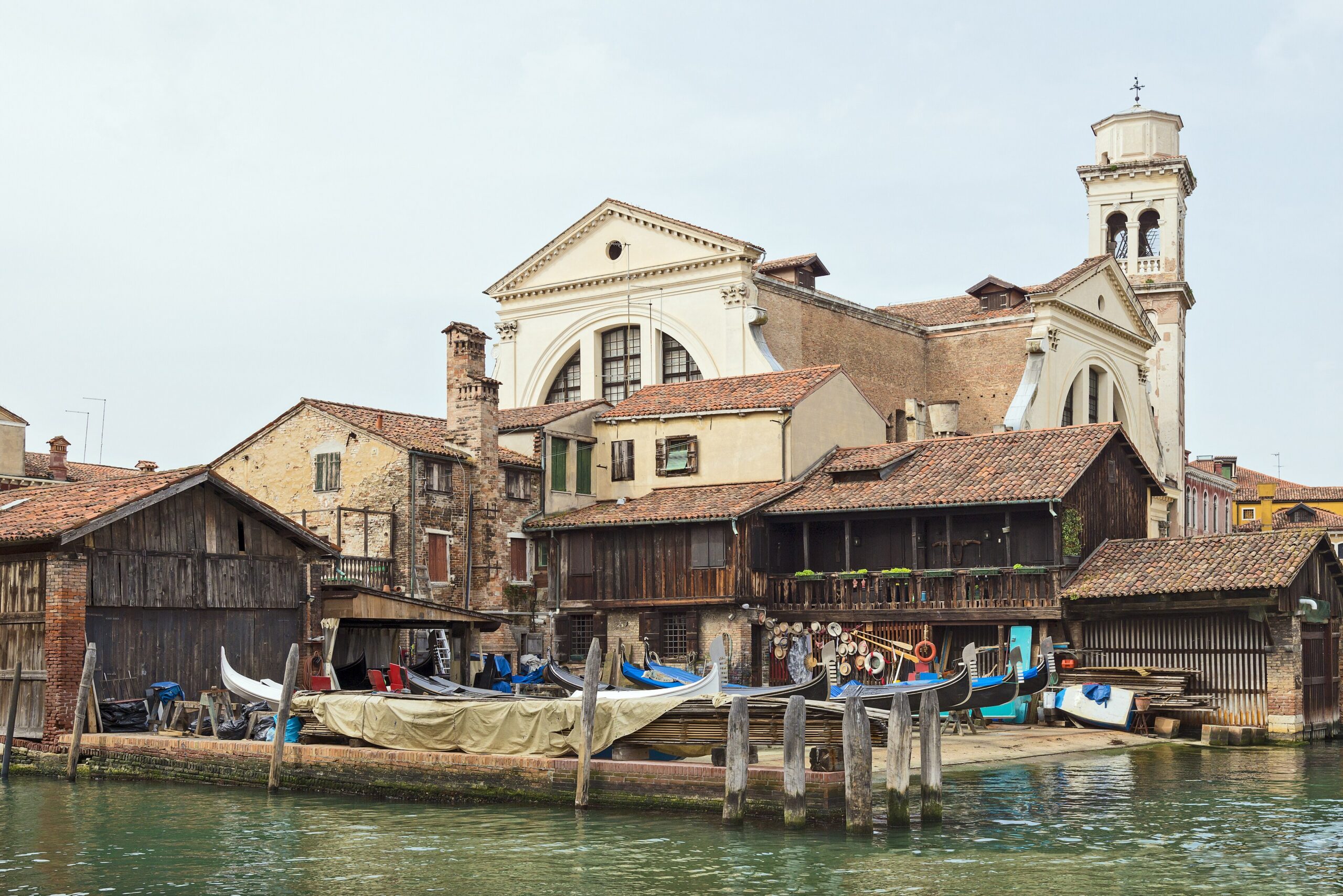Lo squero di San Trovaso, dove si costruiscono le gondole