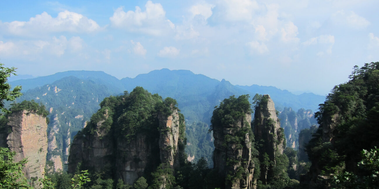 I pinnacoli di arenaria del parco di Zhangjiajie