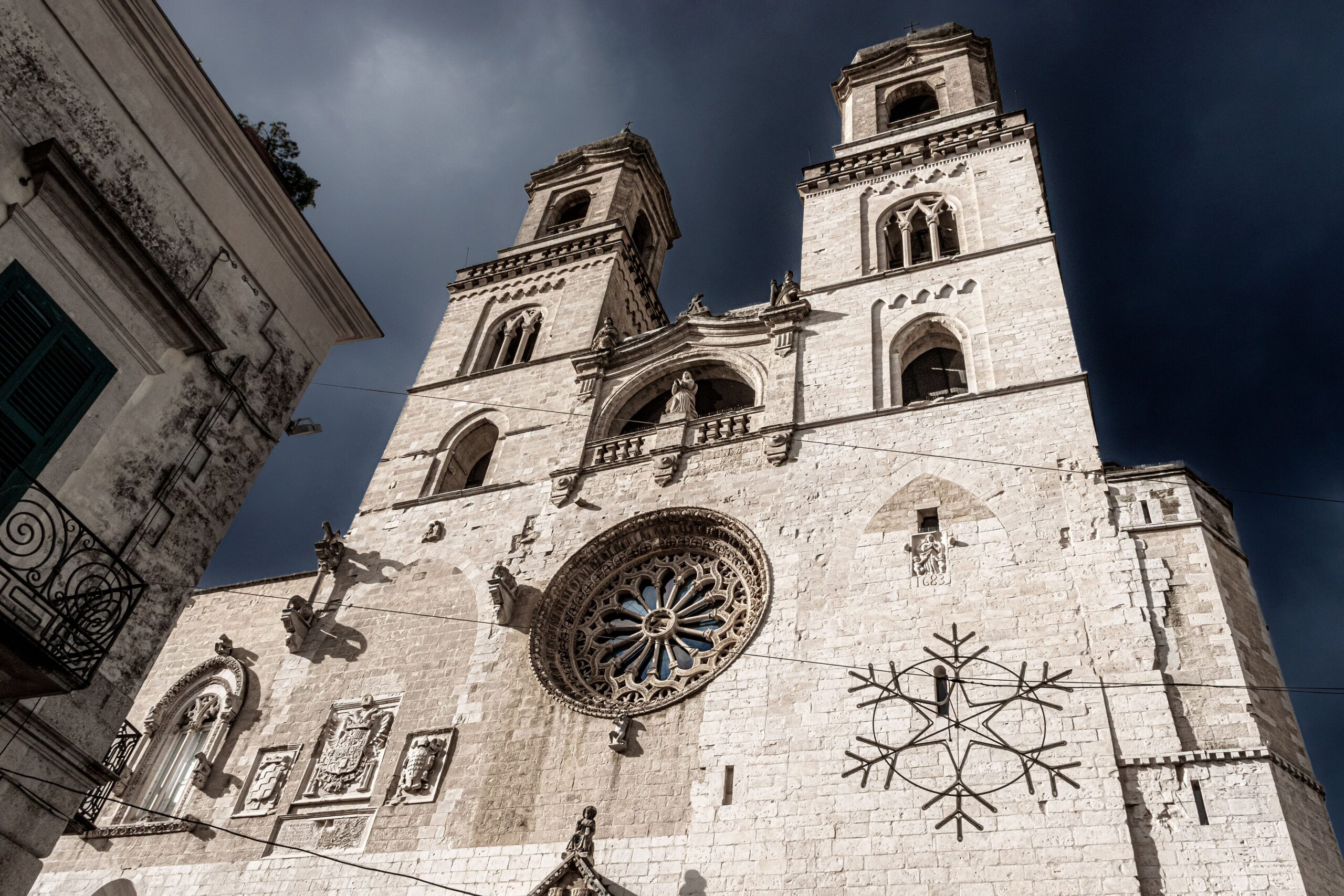 Il rosone della cattedrale federiciana di Altamura
